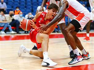 אריאל. בשבת מכבי מחכה (לירון מולדובן)