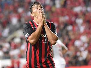 משחק מתסכל עבורו. בדש (ברני ארדוב)