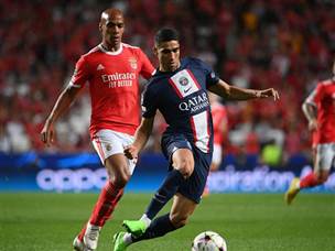 פ.ס.ז' הצליחה לתת פייט (getty)