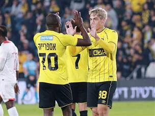 ניקולסקו שבר את הקרח (צילום: קובי אליהו)