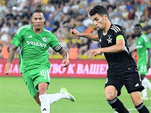 טלאל כבש את השער (צילום: ראובן כהן, האתר הרשמי של מכבי חיפה)