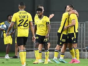 ניצחון בכורה העונה (ברני ארדוב)