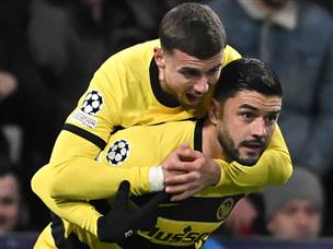 השווייצרים חגגו מוקדם (FABRICE COFFRINI/AFP via Getty Images)