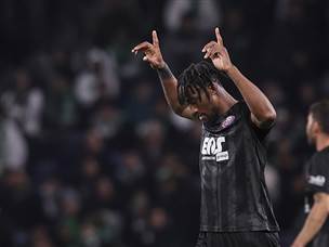 מאיימבו חוגג (מאור אלקסלסי)