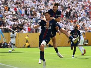 כבר מהפתיחה, פ.ס.ז` הוכיחה שהיא הקבוצה הטובה באירופה, ואולי גם בעולם (GETTY)