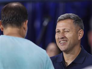 פלורס יכול לחייך (צילום: מאור אלקסלסי)