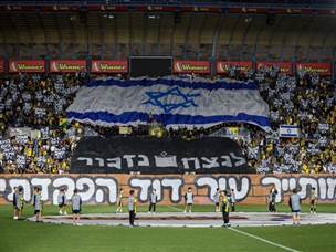 כשהיא זוכרת את מתיה (צילום: קובי אליהו)