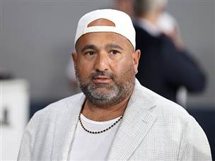 עוד גביע לאברמוב (צילום: אלן שיבר)