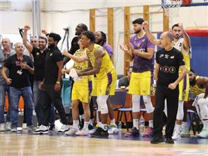 אך העומק הסגול בא לידי ביטוי (אלן שיבר)