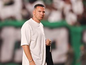 שום דבר לא עובד, בכר (מאור אלקסלסי)