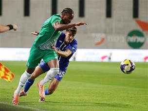 אבל שוב הסתבכה על הדשא (צילום: אלן שיבר)