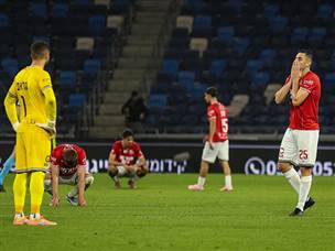 והאדומים אוכלים את הלב... (קובי אליהו)