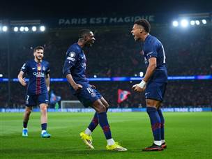 ממשיכה לשקוע: 0:2 לפסז` על ליברפול