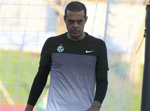 ברגל ימין. לוזון (אלן שיבר)