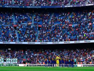 הקהל בקאמפ נואו נותן כבוד (Getty)
