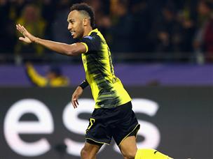 אובמיאנג חוגג שער 13 (getty)