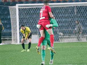 עאבד זוכה לכבוד (דני מרון)