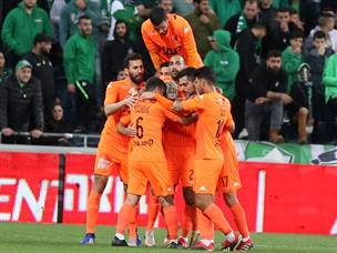 חגיגה כתומה באצטדיון סמי עופר (יוסי שקל)