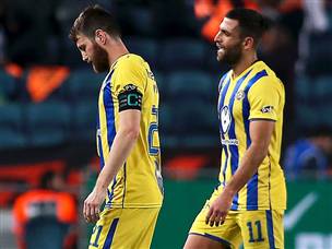 שכטר וייני מנסים לעכל (צילום: אלן שיבר)