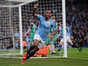 זה התחיל עם חגיגה של סטרלינג (GETTY)