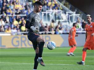 גלזר בלט במחצית השנייה ומנע מהפך (דני מרון)