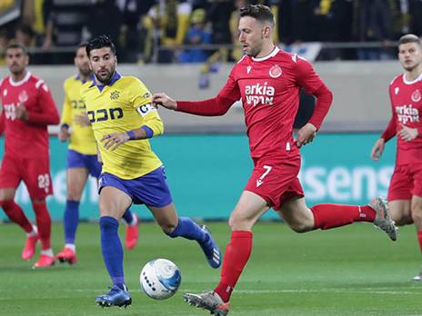 "עד ההרחקה, היינו במשחק". אלטמן במשחק הדרבי (צילום: דני מרון)