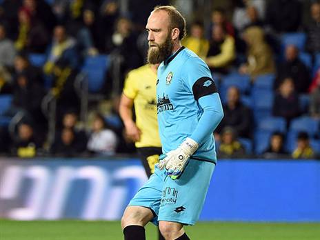 עמוס. "אמיץ מספיק להתבטא בנושא" (ברני ארדוב)