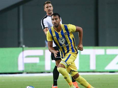 "היתה לי חצי עונה טובה, ומאוד רציתי לשחק שם". פרץ במדי מכבי (צילום: דני מרון)