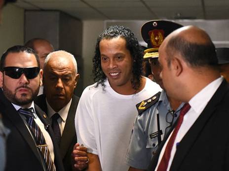 סיפור עצוב, למרות החיוך