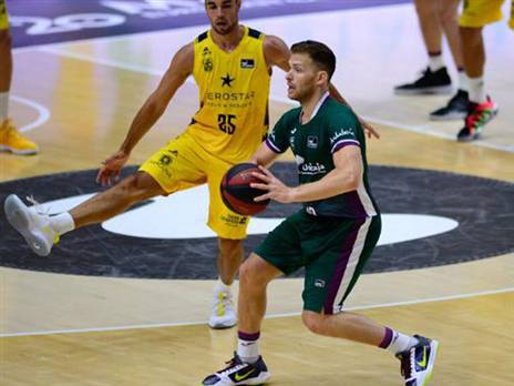 ספרד מאוהבת. מקל (אתר ACB)