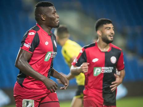 שבר בצורת ארוכה. לוסיו (עודד קרני)