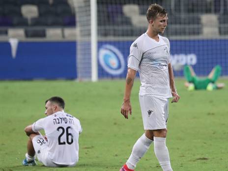 שחקני ק"ש. בעטו בדלי (דני מרון)