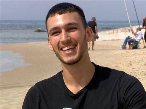 יתאחד עם גרינברג. לוי