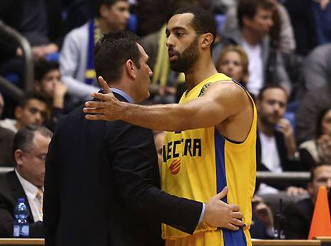 "הוא כל כך טוב בלהתחבר לשחקנים" (אלן שיבר)