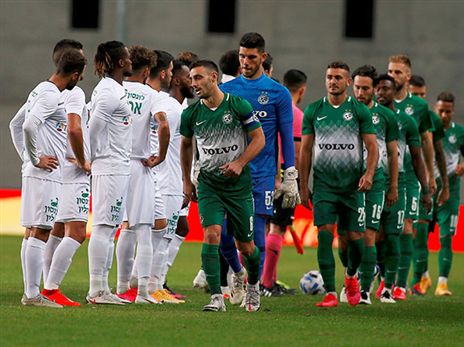 שחקני חיפה לצד כפ"ס. גם אצל הירוקים יש שחקנים שמרווחים 7,000-8,000 ש"ח (אלן שיבר)