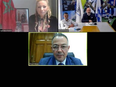 שיחה היסטורית. (קרדיט: ההתאחדות לכדורגל)