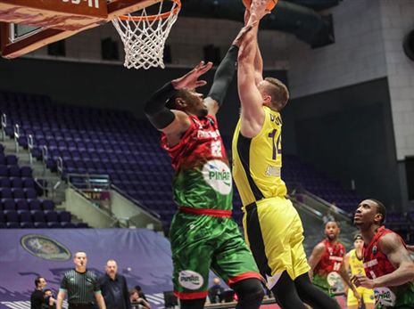 דה זאו, רבע שני הרבה פחות טוב (FIBA)