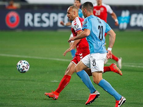 עשה צחוק מטיבי. ברייתווייט (אלן שיבר)