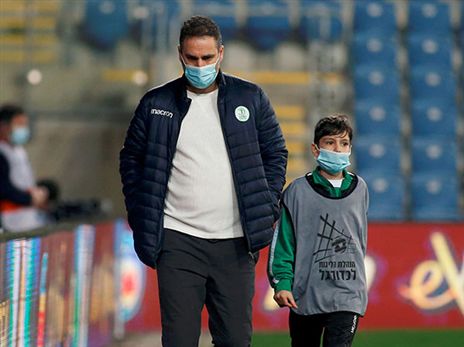 תקופה מתוחה בכפ"ס, עידן שום (אלן שיבר)