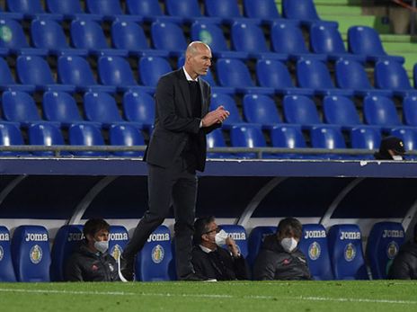 זידאן מתכונן לבטיס (getty)