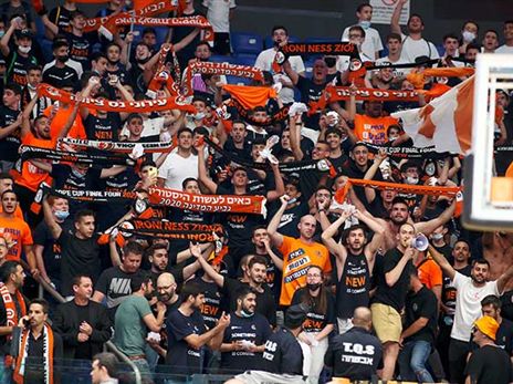 האוהדים עשו את ההבדל (אלן שיבר)