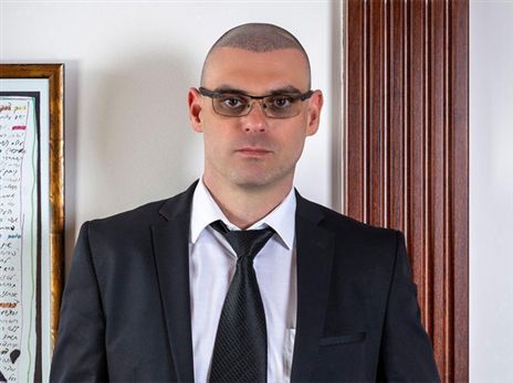 עו"ד זיו גלעד