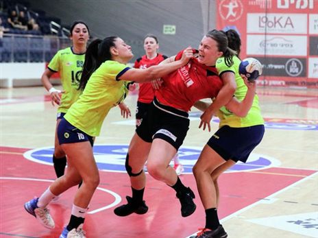 (הדר ואן קולא, איגוד הכדוריד)