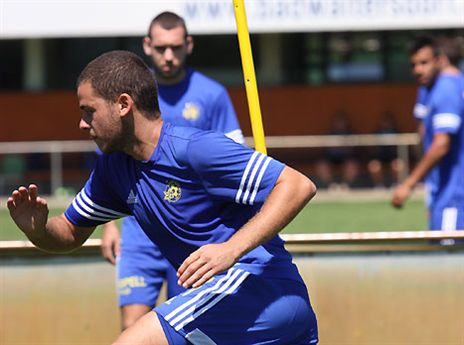 "לא כל שחקן זוכה לרגע כמו שאני זכיתי". לוגסי (האתר הרשמי של מכבי ת"א)