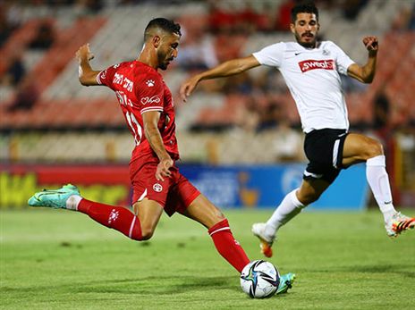 יחזקאל. יפתח בחוד (לירון מולדובן)