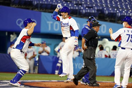 בסוף היו אלה הקוריאנים שחגגו בסיום (GETTY)