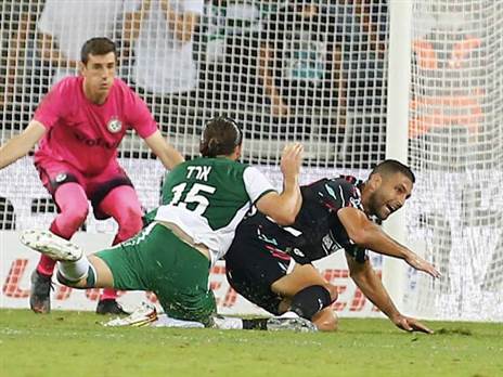 שכטר. איש המשחק (אלן שיבר)