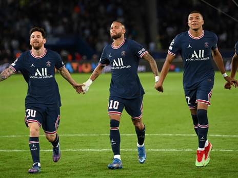 "מסי עם אמבפה וניימאר זה ענק, אני אוהב את זה" (Getty)