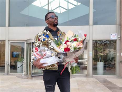 אנתוני והמתנות