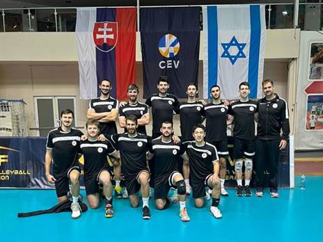 שחקני הפועל כפ"ס. לב שבור זה לב שלם